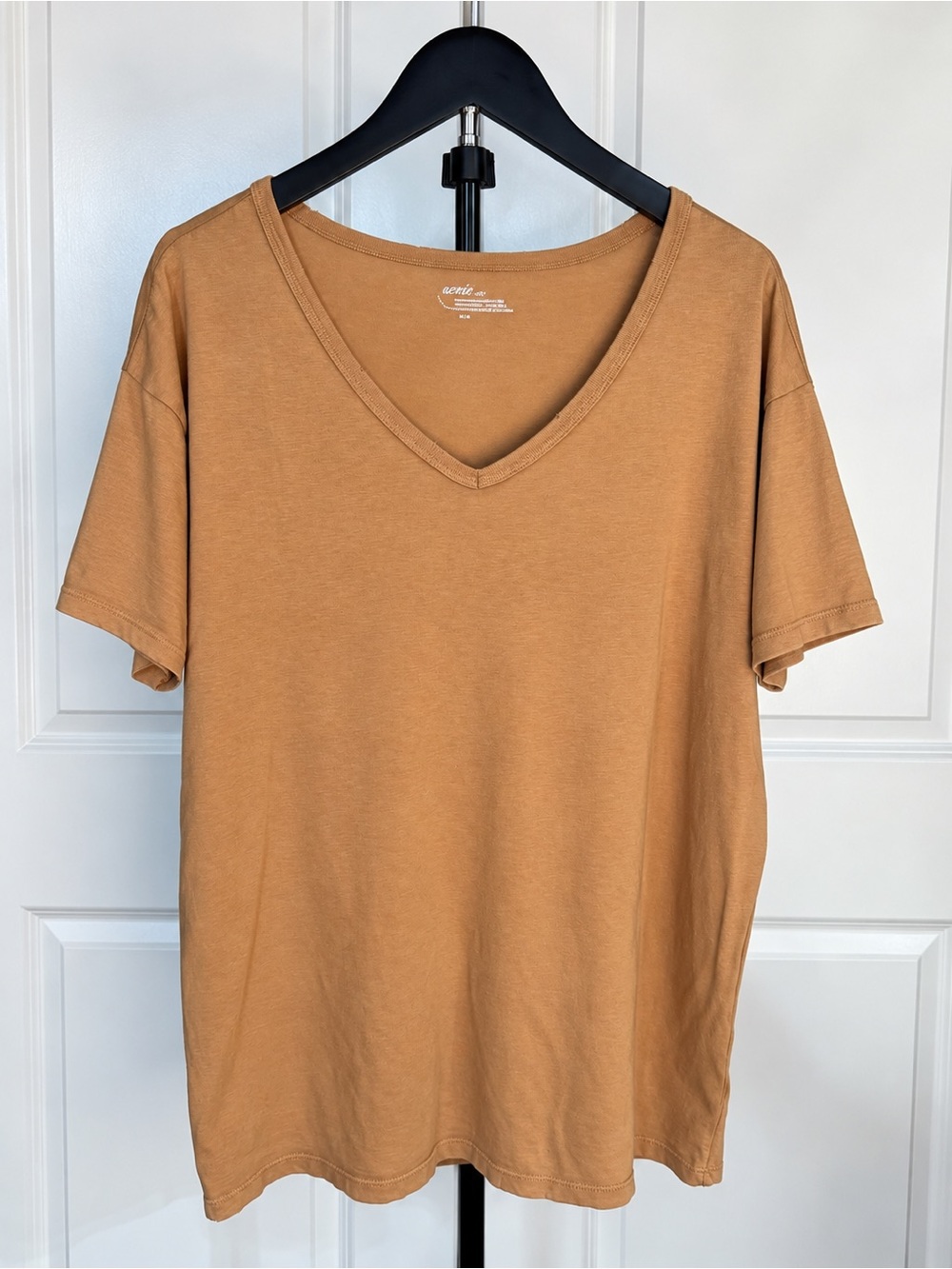 aerie V-Neck Short Sleeve Tee in Tan